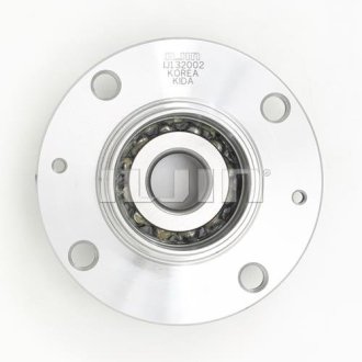 Підшипник призначений для монтажу на маточину, кульковий ILJIN IJ132002