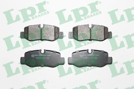 Комплект тормозных колодок LPR 05P1905